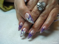 szines  porcelán virággal Ildi barátnőm