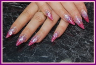 Stiletto,beépített törtkagylóval