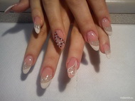 Menyasszonyi köröm