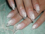 kristály köröm porci virággal