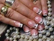 Best Nails - csipkés