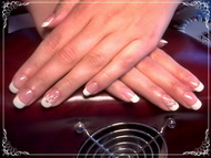 Sok Boldogságot Saját köröm