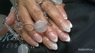 Best Nails - francia csipkehatással