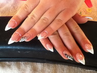 Best Nails - csipke és strassz