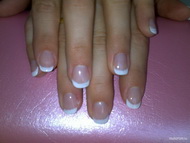 Saját köröm megerősítése zselével