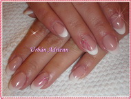 akril hatású díszítéssel