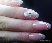 Best Nails - mandula porci virággal