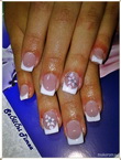 Best Nails - francia fehér virággal