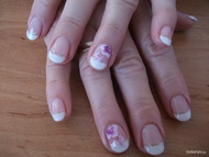 Best Nails - virágos