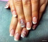 Francia akril diszitéssel