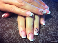 Francia 3ds díszítéssel