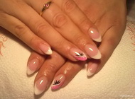 francia kis rózsaszínnel