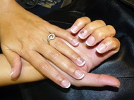 Az új manicure tip használatával