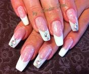 Csillámos körömágyhosszabbítóval 