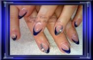 Best Nails - Blue diamond nail