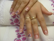 Best Nails - pillangó zseléből