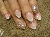 Best Nails - kövekkel