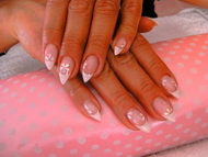 Best Nails - Györené Csertán Gyönygi
