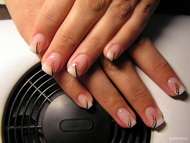 Francia egyszerű díszítéssel