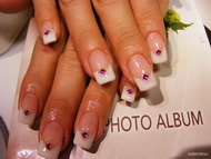 V alakú francia kocka kővel