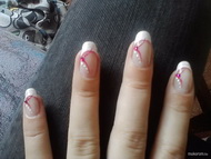 francia rózsaszín vonalas kővel