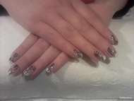 francia gél lakk diszitve