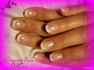 Best Nails - Moncsa munkái