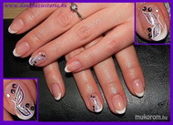 Best Nails - pillangó díszítés
