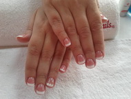 Best Nails - mani tip micával a gyűrűsben