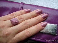 Gel lakkos köröm és hozzá gyűrű