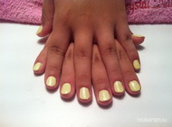 Best Nails - neon sárga géllak