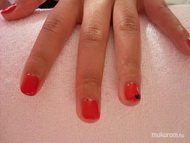 Best Nails - piros gél lakk szív dísszel