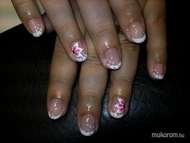 francia gél lakk kisvirággal 