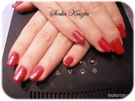 Ferrari piros bársonnyal