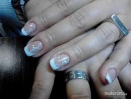 Best Nails - Francia akrillal