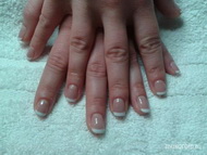 Gyönyörűek a körmei