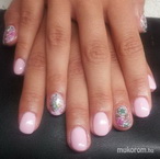 Pink virágokkal lekerekített