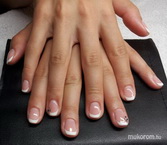 Francia gél lakk kövekkel