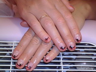 Piros fehér pöttyös fekete masnis