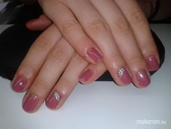 Best Nails - Koszorúslány