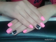 Gél lakk strasszokkal