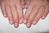 gél lakk kövekkel