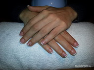 francia géllakk kis virággal