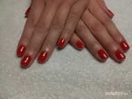 Piros gél lakk