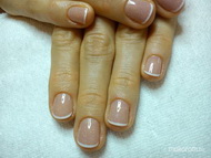 Beatrixnak gél lakk