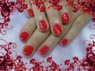 Tűzpiros gél lakk