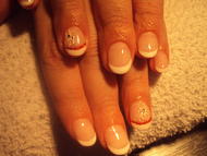 Best Nails - géllakk díszítve