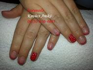 kis pöttyös géllakk