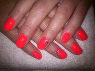 gél lakk díszítéssel