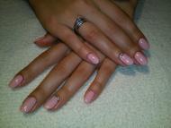 Noémi menyasszonyi púder körme